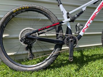 Used Intense Sniper SRAM XX1 2023 Mountainbike, White — image 13 of 13