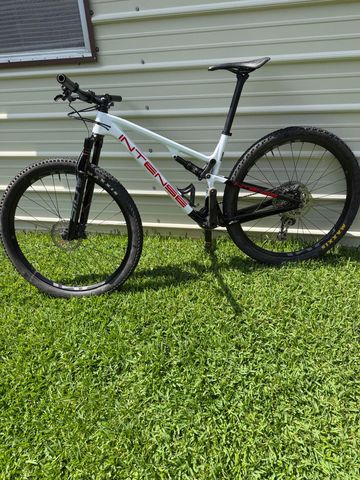 Used Intense Sniper SRAM XX1 2023 Mountainbike, White — image 2 of 13