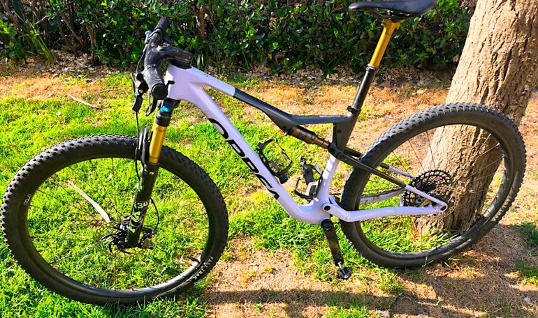 Brugt Orbea OIZ M-TEAM AXS 2024 2024 Mountainbike — billede 1 af 5