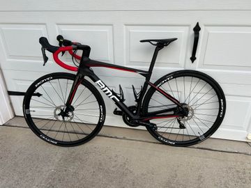 Used BMC Roadmachine Shimano Dura Ace 2017 Road & Gravel, Black — image 2 of 17