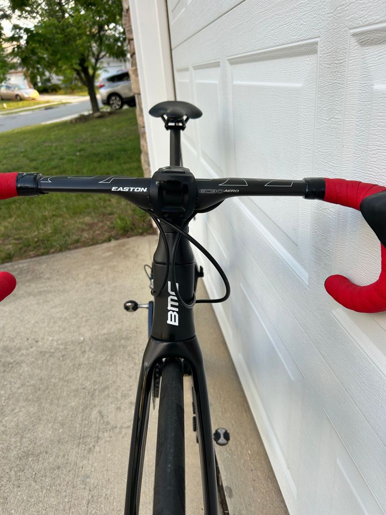 Used BMC Roadmachine Shimano Dura Ace 2017 Road & Gravel, Black — image 3 of 17
