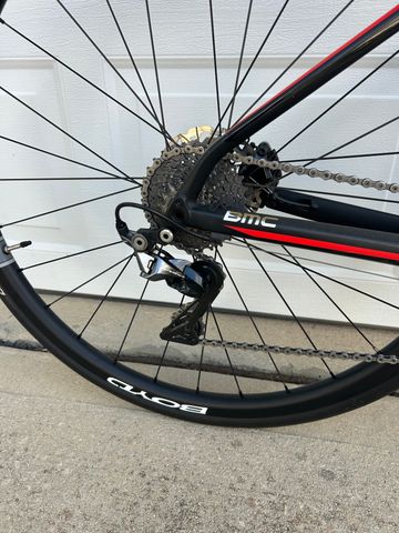 Used BMC Roadmachine Shimano Dura Ace 2017 Road & Gravel, Black — image 6 of 17