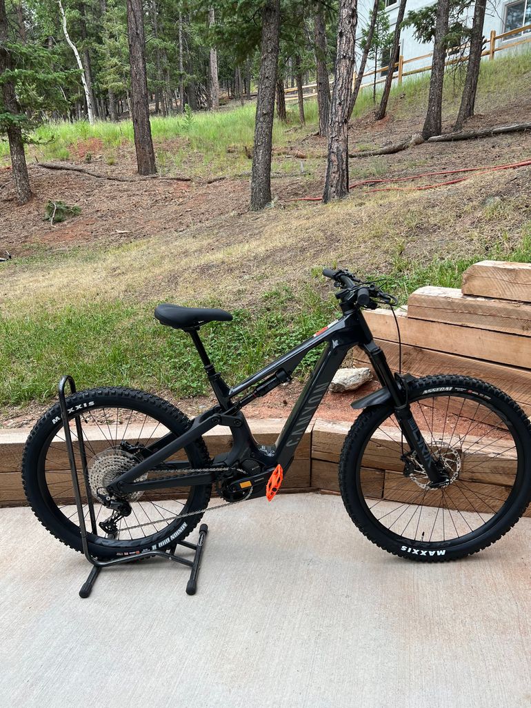 Used Canyon Spectral:on Shimano Deore 2024 Mountainbike, Black — image 1 of 8