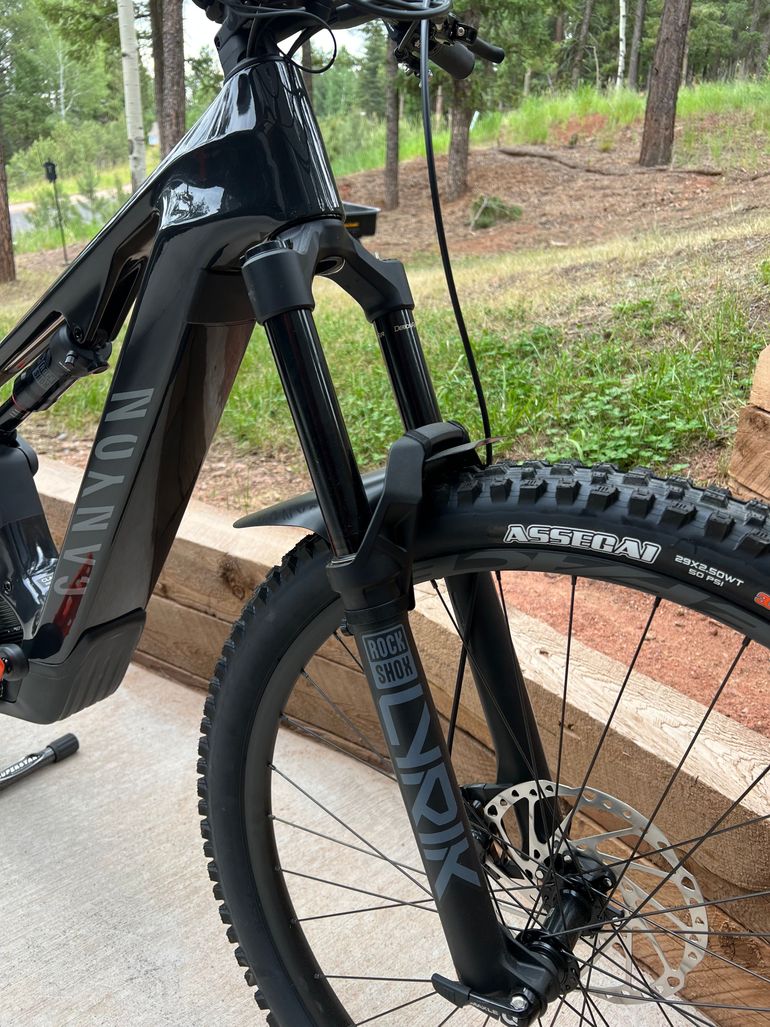 Used Canyon Spectral:on Shimano Deore 2024 Mountainbike, Black — image 4 of 8