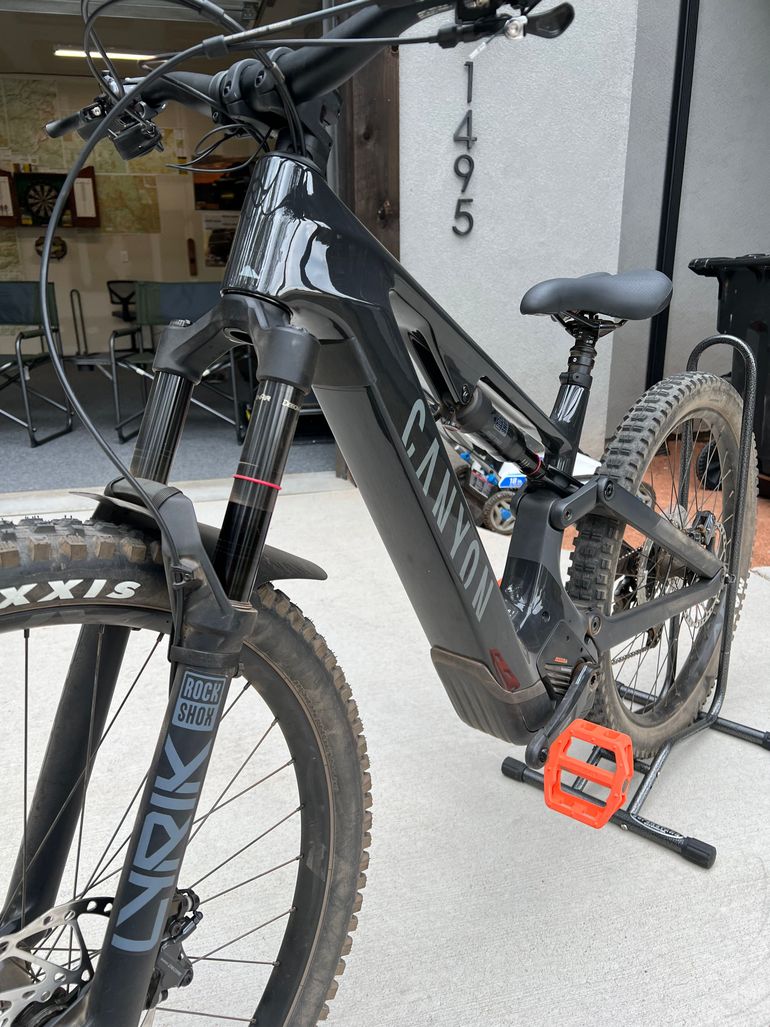 Used Canyon Spectral:on Shimano Deore 2024 Mountainbike, Black — image 1 of 5