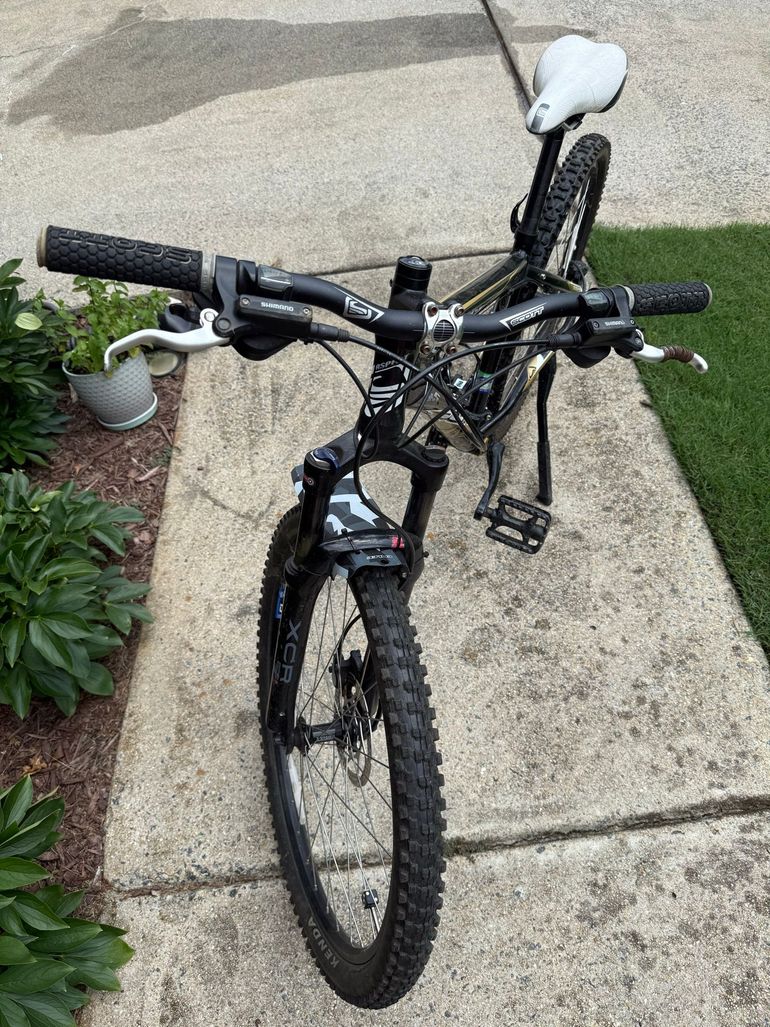 Used Scott aspect Custom Shimano Deore 2009 Mountainbike, White — image 6 of 6