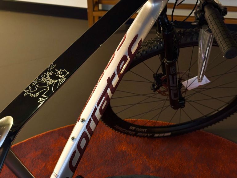 Brugt Corratec Revo BOW SL PRO 2024 2024 Mountainbike — billede 16 af 24