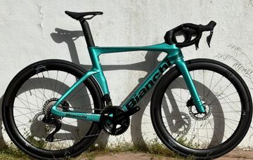 Bianchi Oltre Comp 105 Di2 2025 2025 Road & Gravel d'occasion