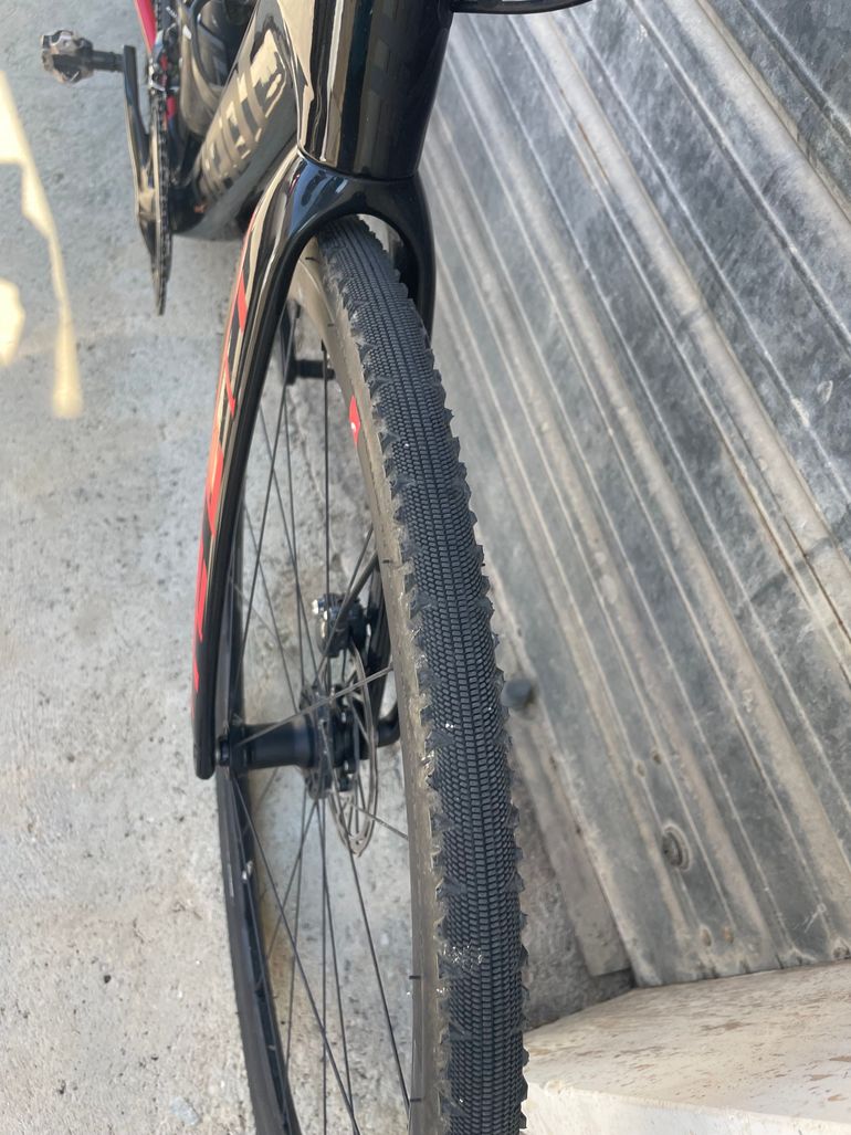 Gebrauchtes Giant Defy Advanced 1 2020 2020 Road & Gravel, Schwarz — Bild 4 von 7