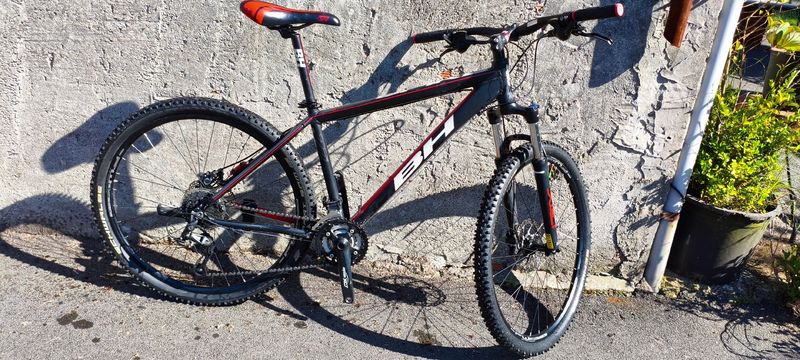 Used BH SPIKE 1.0 2022 2022 Mountainbike, Black, 29 — image 9 of 16