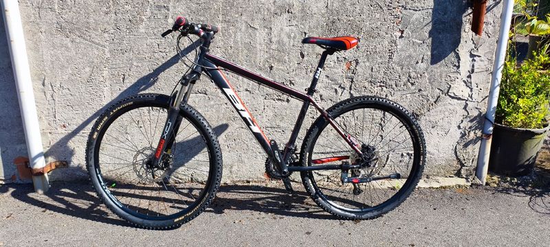 Used BH SPIKE 1.0 2022 2022 Mountainbike, Black, 29 — image 2 of 16