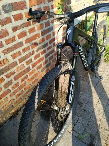 Used Specialized Epic World Cup Expert - SRAM GX AXS, RockShox Select+ 2024 2024 Mountainbike, Black, 29 — image 2 of 8