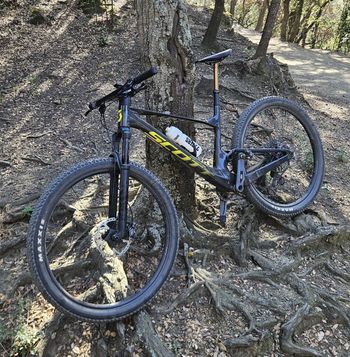 Käytetty Scott Spark RC Team Issue 2024 2024 MTB