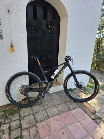 Tweedehands Scott Spark RC Team Issue 2024 2024 Mountainbike — afbeelding 3 van 6