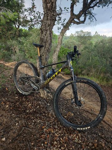 Tweedehands Scott Spark RC Team Issue 2024 2024 Mountainbike — afbeelding 4 van 6