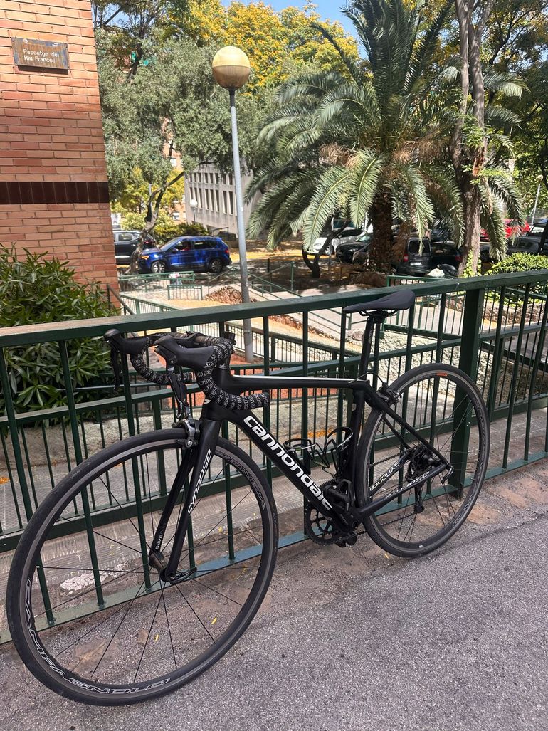 Used Cannondale Synapse Carbon Women's Ultegra Di2 2017 2017 Road & Gravel, Black — image 1 of 5