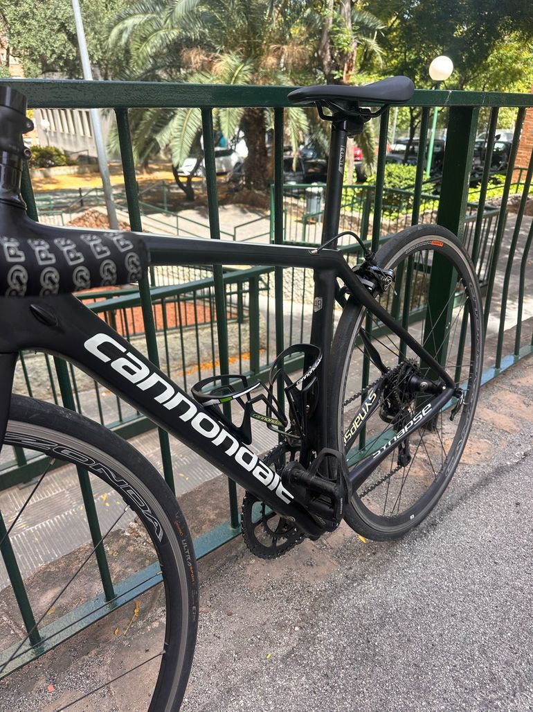 Used Cannondale Synapse Carbon Women's Ultegra Di2 2017 2017 Road & Gravel, Black — image 3 of 5
