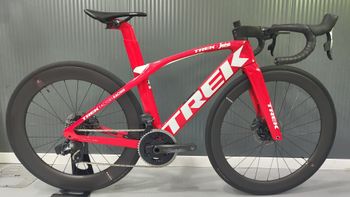 Used Trek Madone Slr 9 2019 Road & Gravel, Red — image 2 of 7