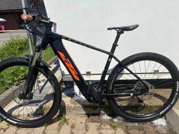 Gebrauchtes KTM MACINA TEAM 693 2022 2022 Mountainbike, Schwarz, 29 — Bild 2 von 5