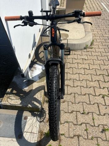 Used KTM MACINA TEAM 693 2022 2022 Mountainbike, Black, 29 — image 4 of 5