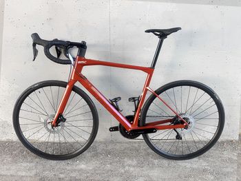 Used BMC Roadmachine 105 Di2 12s 2021 2021 Road & Gravel, Red — image 2 of 8