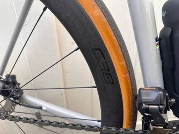 Used Specialized Aethos 2 Expert - Shimano Ultegra Di2 2026 2026 Road & Gravel, Light Gray — image 4 of 4
