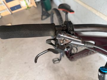 Gebrauchtes Orbea RALLON M10 2024 2024 Mountainbike, Schwarz, 29 — Bild 4 von 8