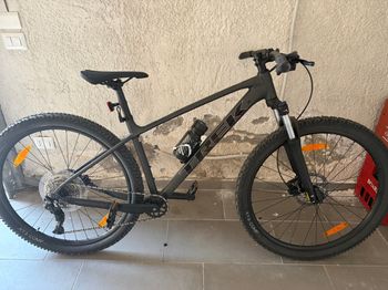Tweedehands Trek Marlin 6 2022 2022 Mountainbike — afbeelding 2 van 5