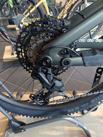 Used Steppenwolf Custom Other SRAM 2027 Mountainbike, Green — image 7 of 9