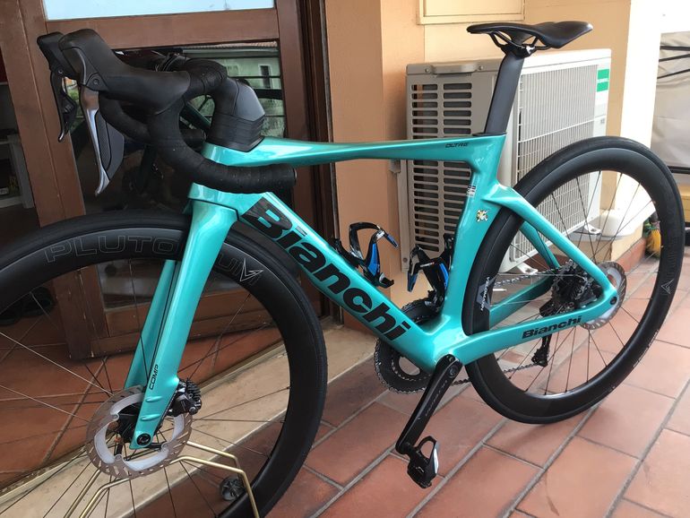 Použité Bianchi OLTRE COMP ULTEGRA DI2 2025 2025 Road & Gravel — obrázek 2 z 16