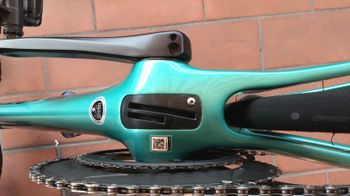 Použité Bianchi OLTRE COMP ULTEGRA DI2 2025 2025 Road & Gravel — obrázek 14 z 16