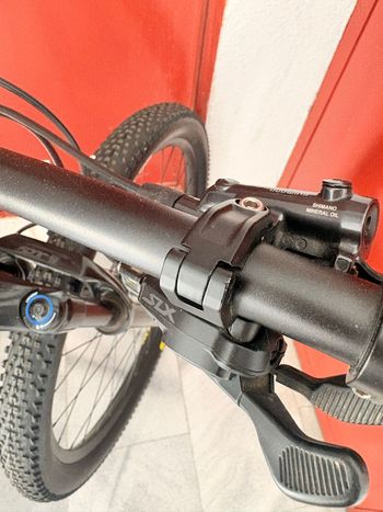 Used Specialized Chisel 2021 2021 Mountainbike, Red, 29 — image 10 of 12