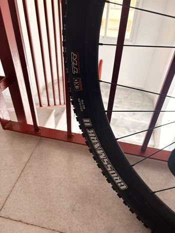 Used Specialized Chisel 2021 2021 Mountainbike, Red, 29 — image 2 of 12