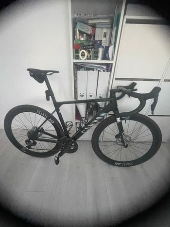 Used Canyon Ultimate CF SLX 8 Di2 2024 2024 Road & Gravel, Black — image 5 of 7