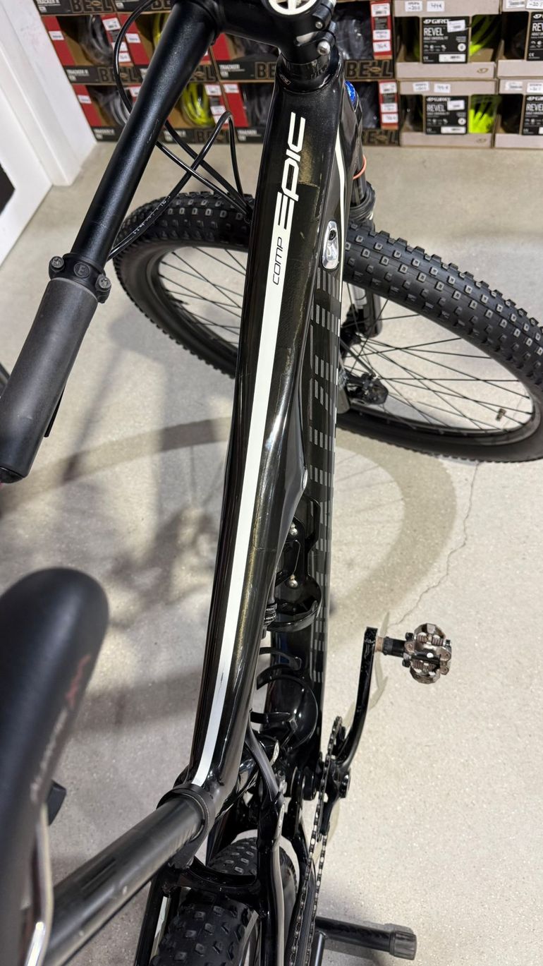 Used Specialized Epic FSR Carbon 29 2019 Mountainbike, Black — image 11 of 12