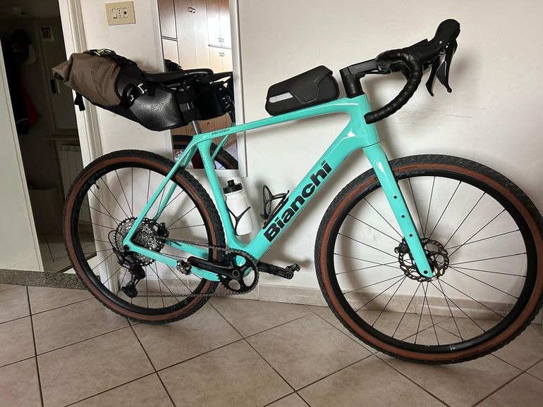 Käytetty Bianchi Arcadex COMP GRX 610/822 disc 2025 2025 Road & Gravel — kuva 1 / 6