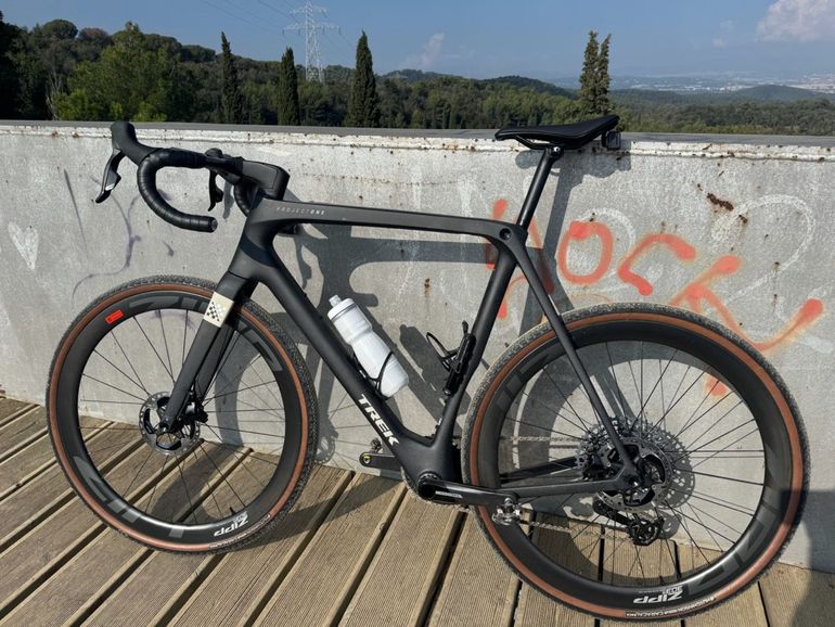 Used Trek Checkmate SLR 7 AXS 2026 2026 Road & Gravel, Black — image 2 of 8