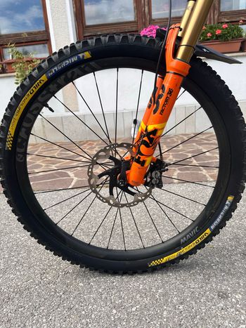 Použité Mondraker Foxy Carbon XR 2021 2021 Mountainbike — obrázek 3 z 12