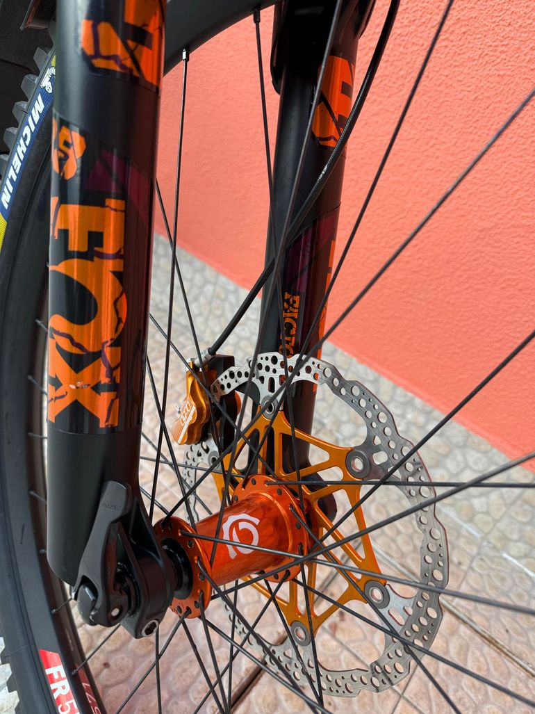 Brugt Orbea WILD FS M20 2022 2022 Mountainbike — billede 11 af 19