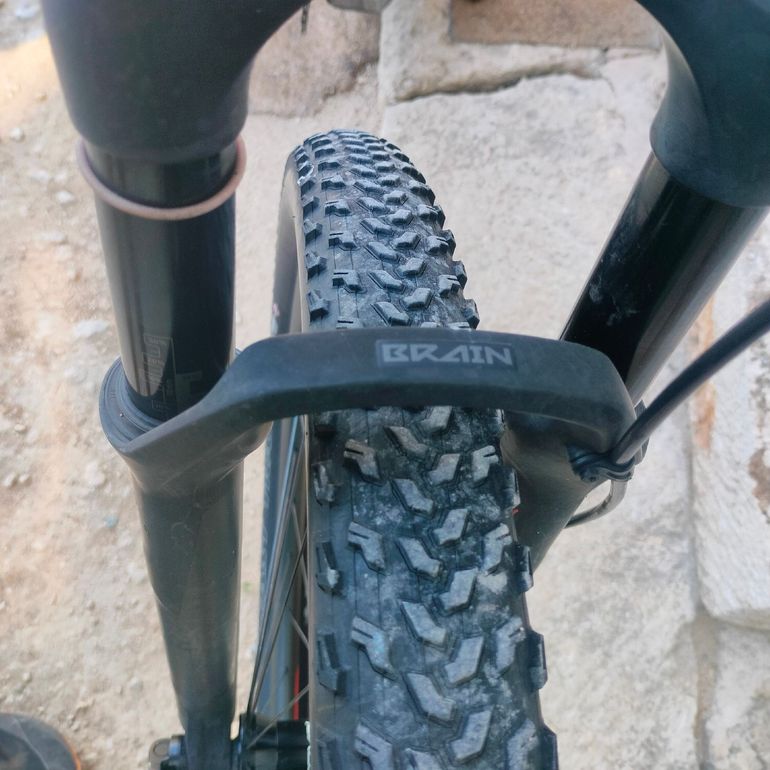 Used Specialized Women's Stumpjumper ST Comp Carbon 29 2018 2018 Mountainbike, Red — image 10 of 11
