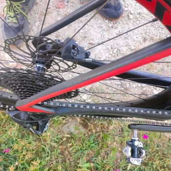 Used Specialized Women's Stumpjumper ST Comp Carbon 29 2018 2018 Mountainbike, Red — image 7 of 11
