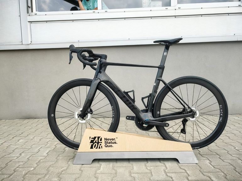 Used Factor OSTRO VAM - Shimano Ultegra 2023 2023 Road & Gravel, Black — image 11 of 18