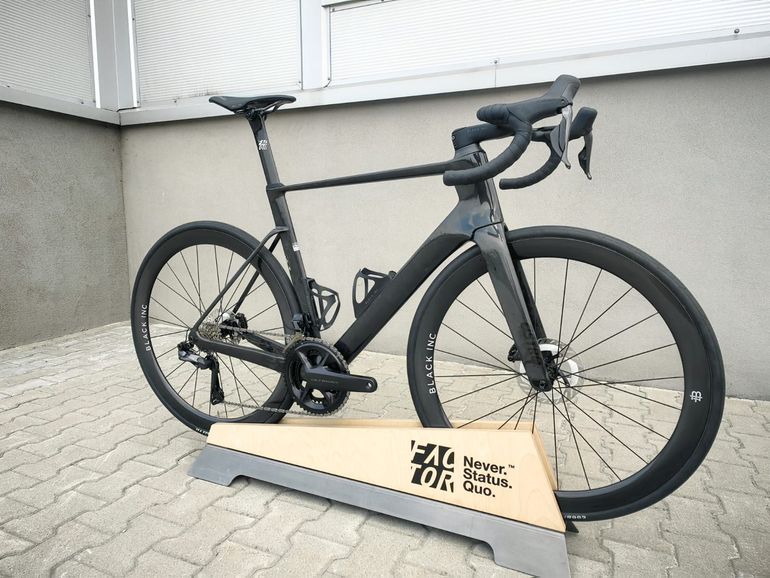 Used Factor OSTRO VAM - Shimano Ultegra 2023 2023 Road & Gravel, Black — image 5 of 18