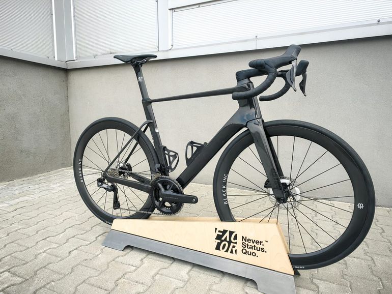 Used Factor OSTRO VAM - Shimano Ultegra 2023 2023 Road & Gravel, Black — image 3 of 18