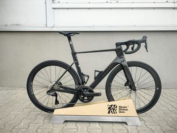 Used Factor OSTRO VAM - Shimano Ultegra 2023 2023 Road & Gravel, Black — image 4 of 18