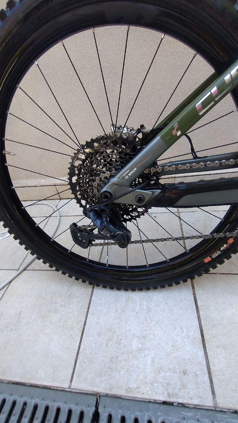 Used CUBE STEREO HYBRID 160 HPC, TM 750 27.5 2022 2022 Mountainbike, Green, 27.5 — image 11 of 12