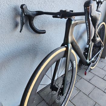 Used Specialized Tarmac Shimano Ultegra Di2 2021 Road & Gravel, Black — image 18 of 19