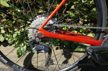 Used Canyon Endurace CF SL Disc 8.0 2019 2019 Road & Gravel, Red — image 6 of 17