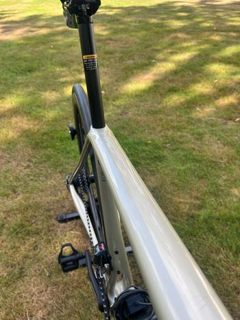 Used Cannondale Synapse HI-MOD Carbon Ultegra Di2 2022 Road & Gravel, Light Gray — image 18 of 26