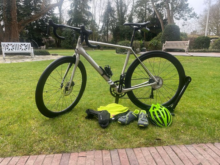 Used Cannondale Synapse HI-MOD Carbon Ultegra Di2 2022 Road & Gravel, Light Gray — image 13 of 26